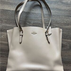 Coach Light Tan Leather Tote Bag